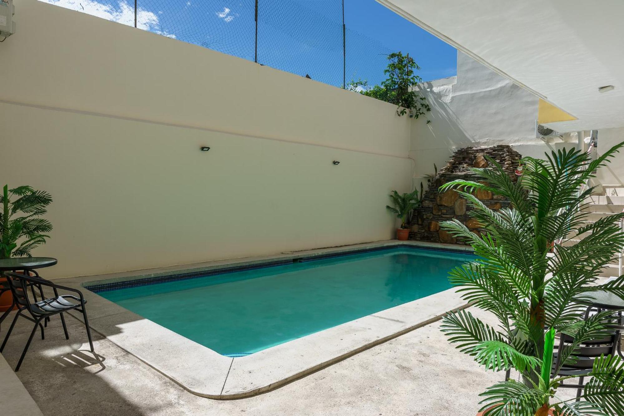 Windsor Plaza 3*